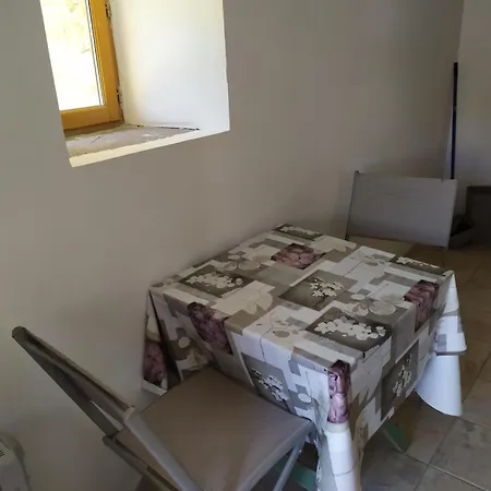 A Petit Prix * Castellare-di-Mercurio